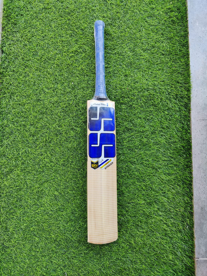SS STRIKER KASHMIR WILLOW CRICKET BAT