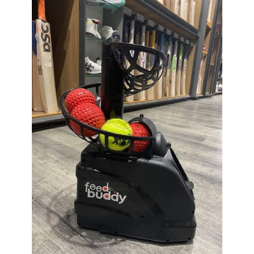 FEED BUDDY – BALL THROWER