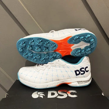 DSC BIFFER 22 CRICKET SHOES