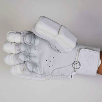 GORTONSHIRE TRUE TEST CRICKET BATTING GLOVES MENS SIZE