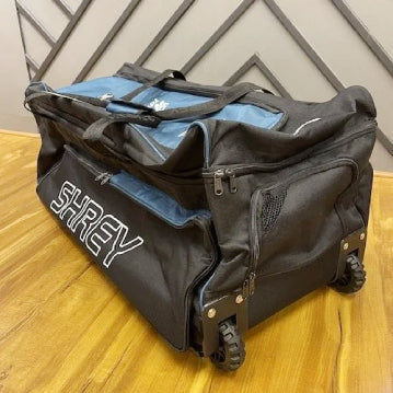 SHREY MATCH WHEELIE KITBAG