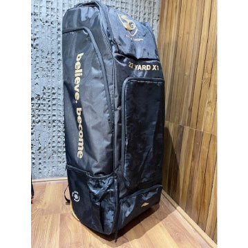 SG 22 Yard X1 Wheelie Duffle Kitbag