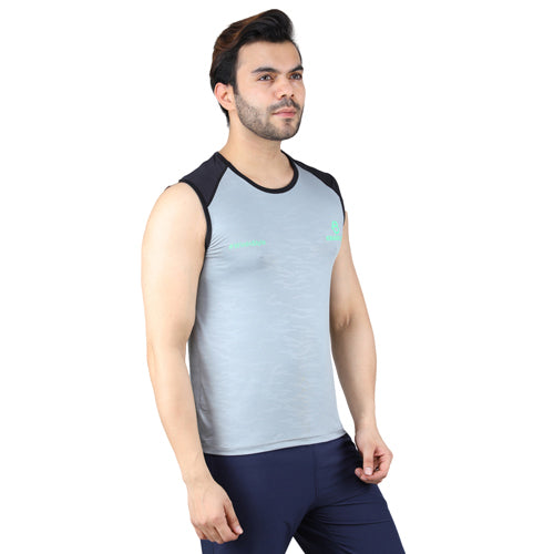 SOLID SLEEVELESS TANK