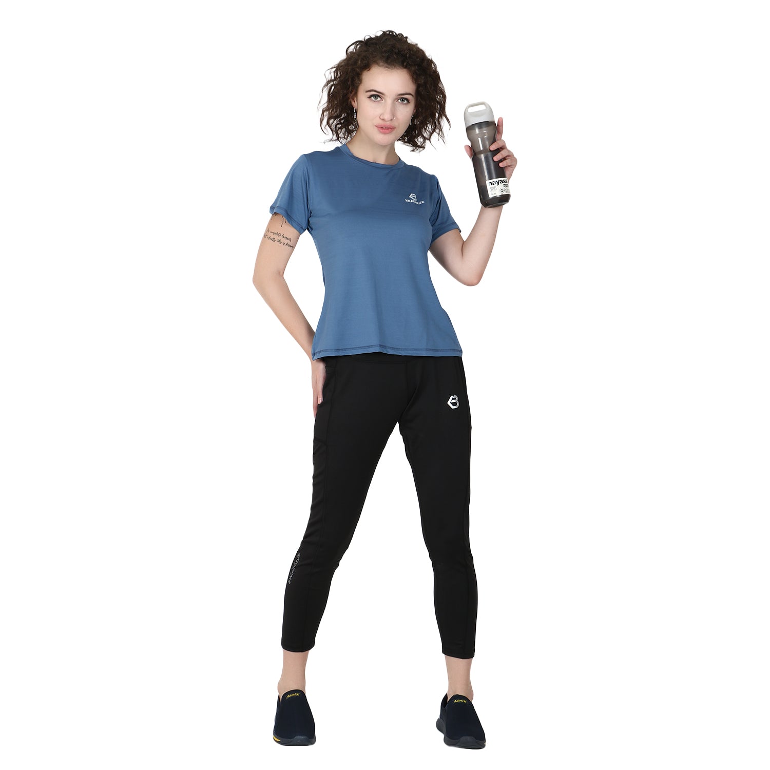 ELNA ROUND NECK T-SHIRTS
