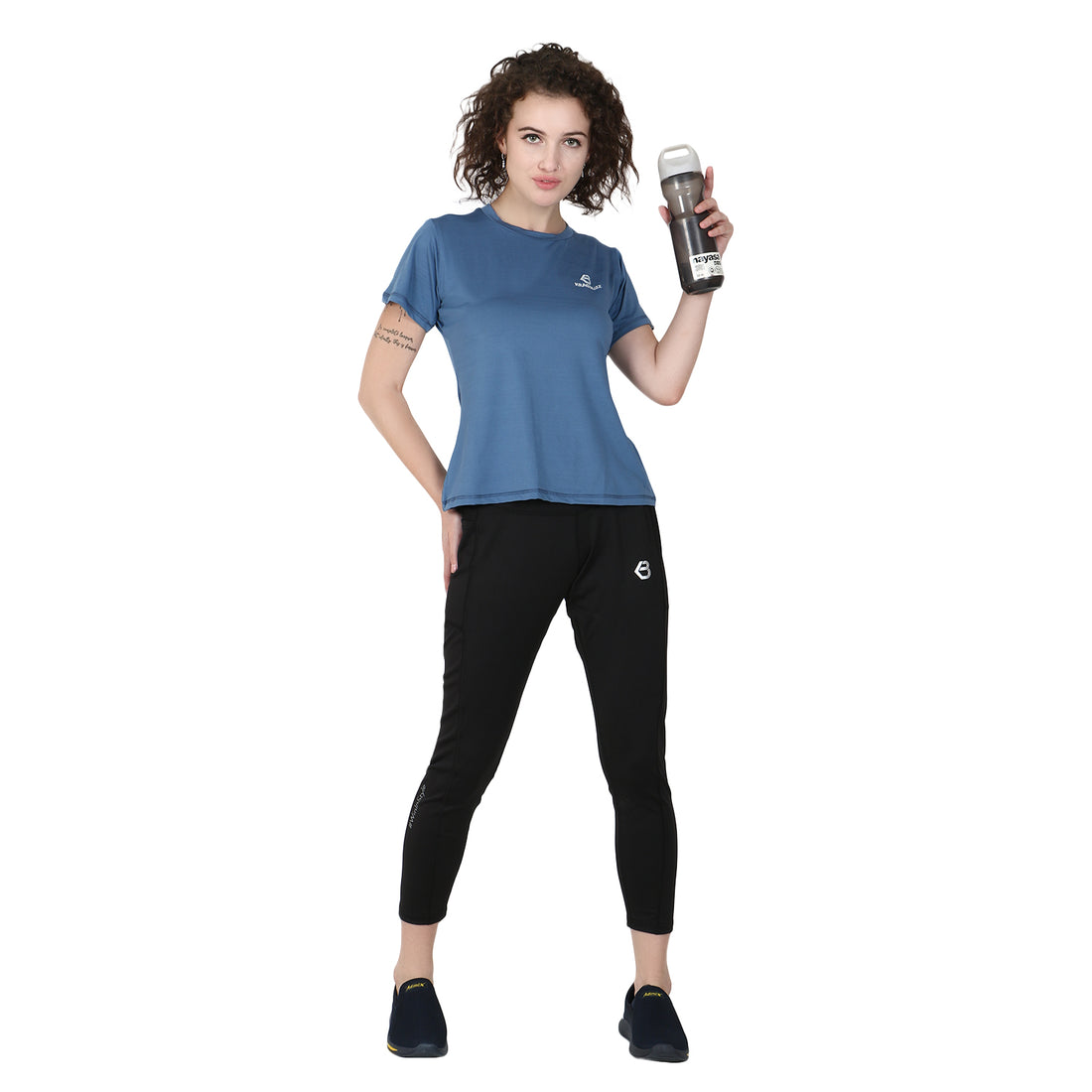 ELNA ROUND NECK T-SHIRTS