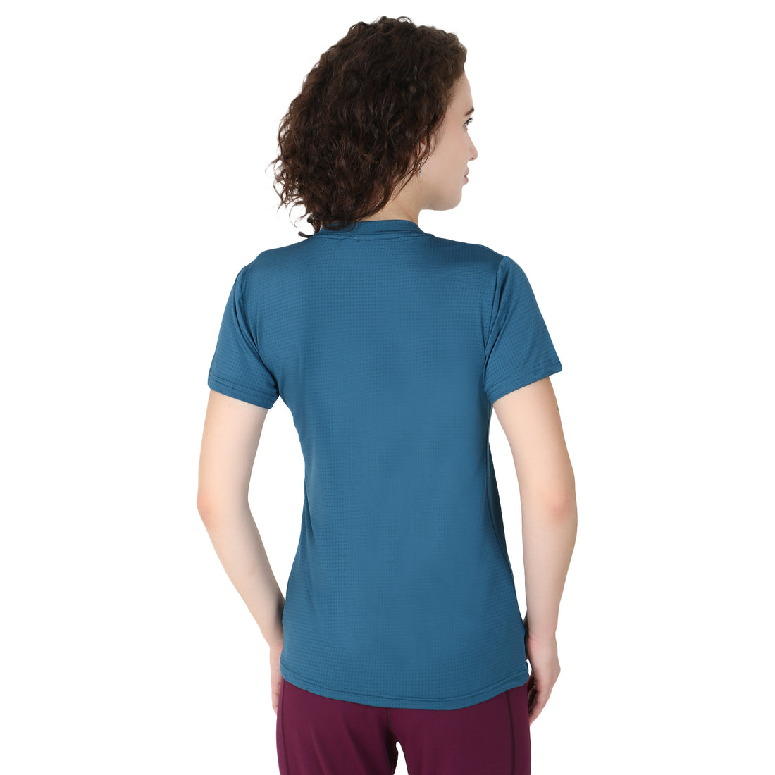 ELNA ROUND NECK T-SHIRTS