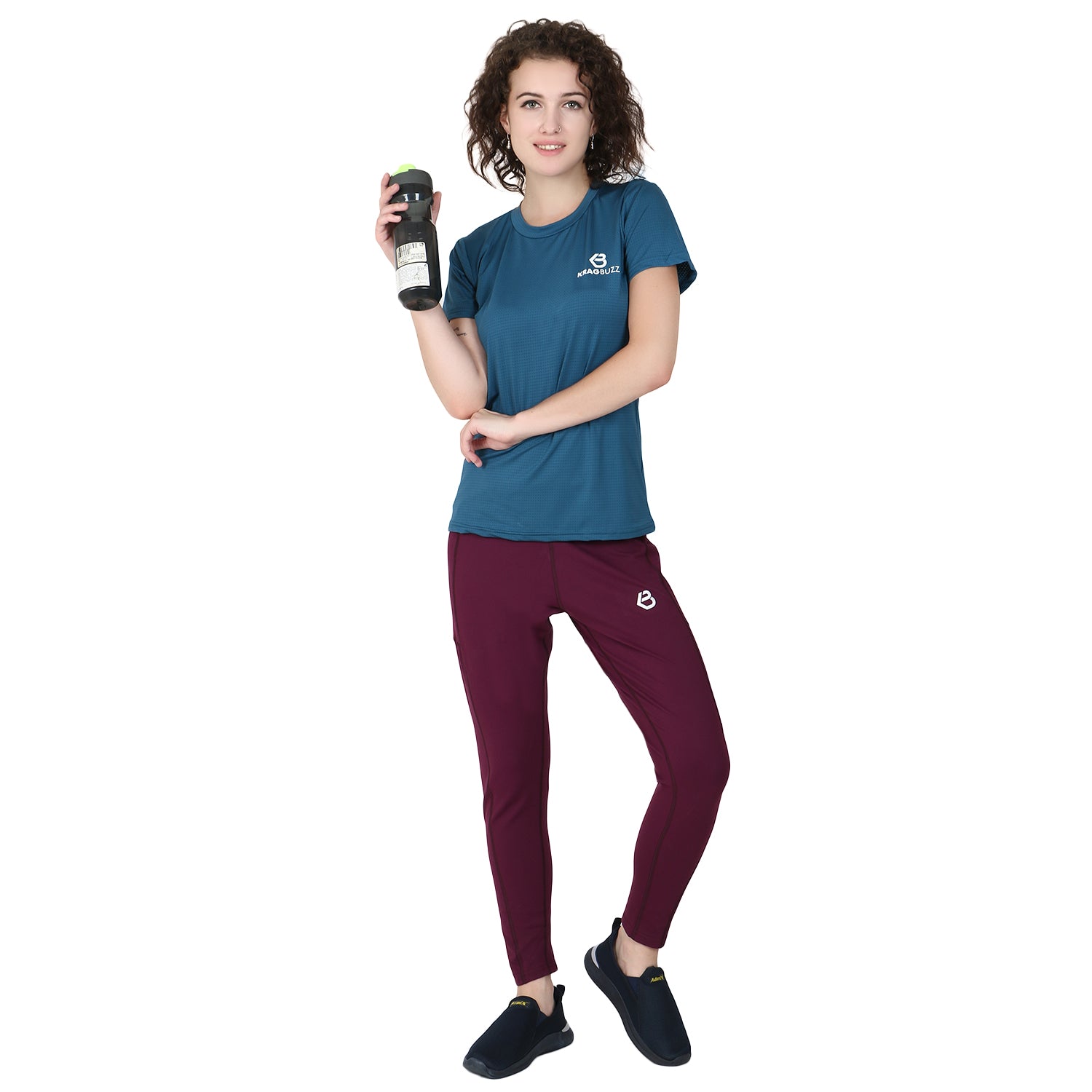 ELNA ROUND NECK T-SHIRTS