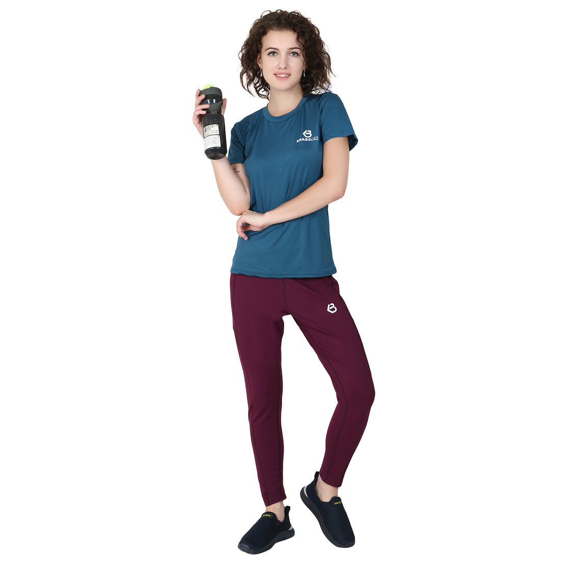 ELNA ROUND NECK T-SHIRTS