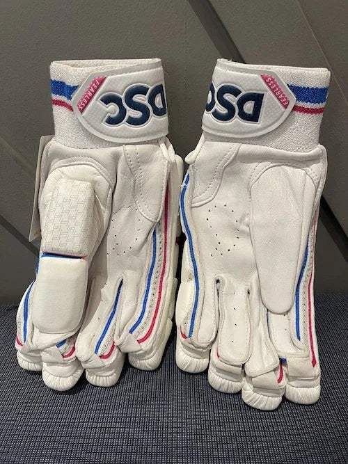 DSC SRIKE 2020 GLOVES