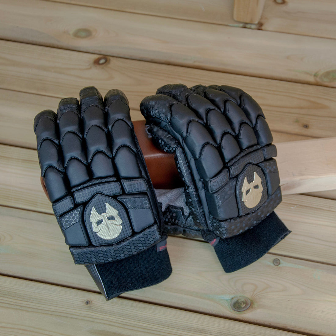 Phantom Limited White/Black/Navy - Batting Gloves