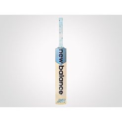 NB DC 590 ENGLISH WILLOW CRICKET BAT
