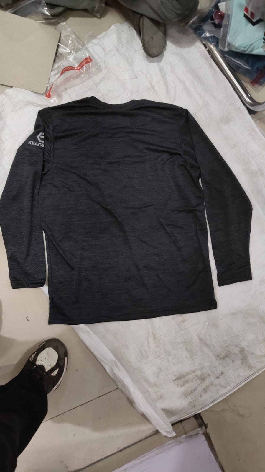 KNOT TEE ROUND NECK