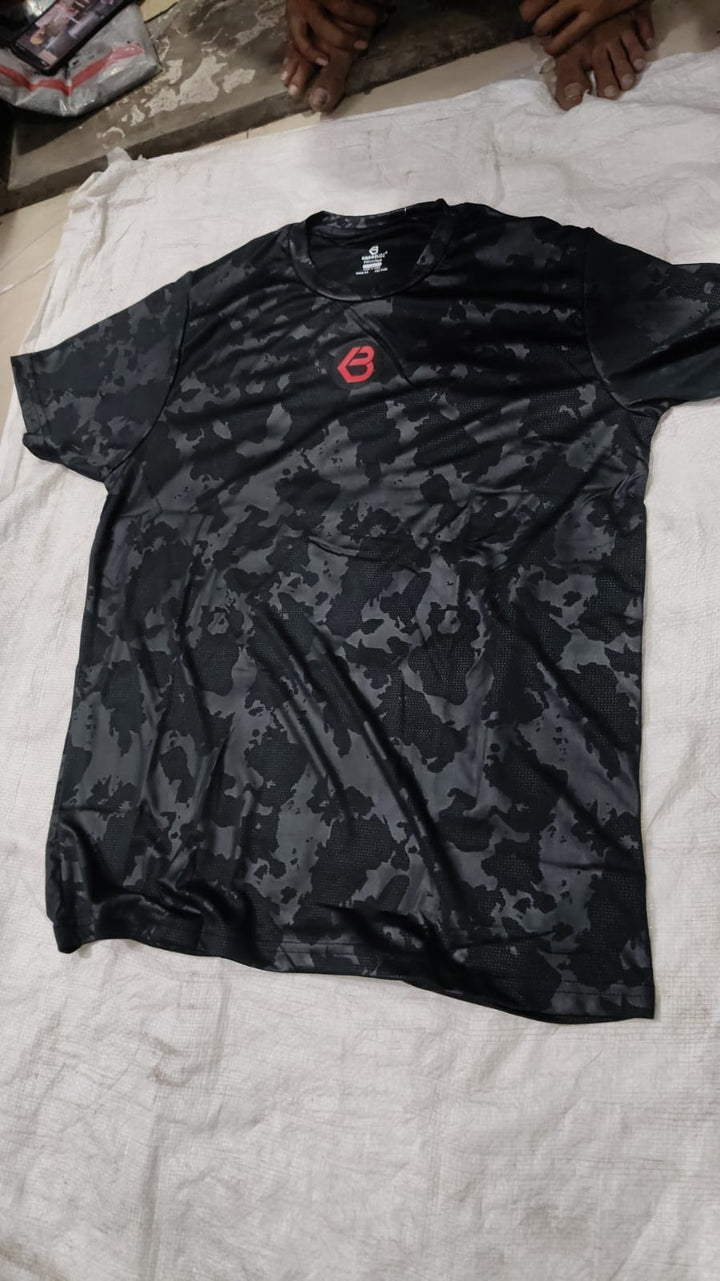 WORLD PRINT TEE
