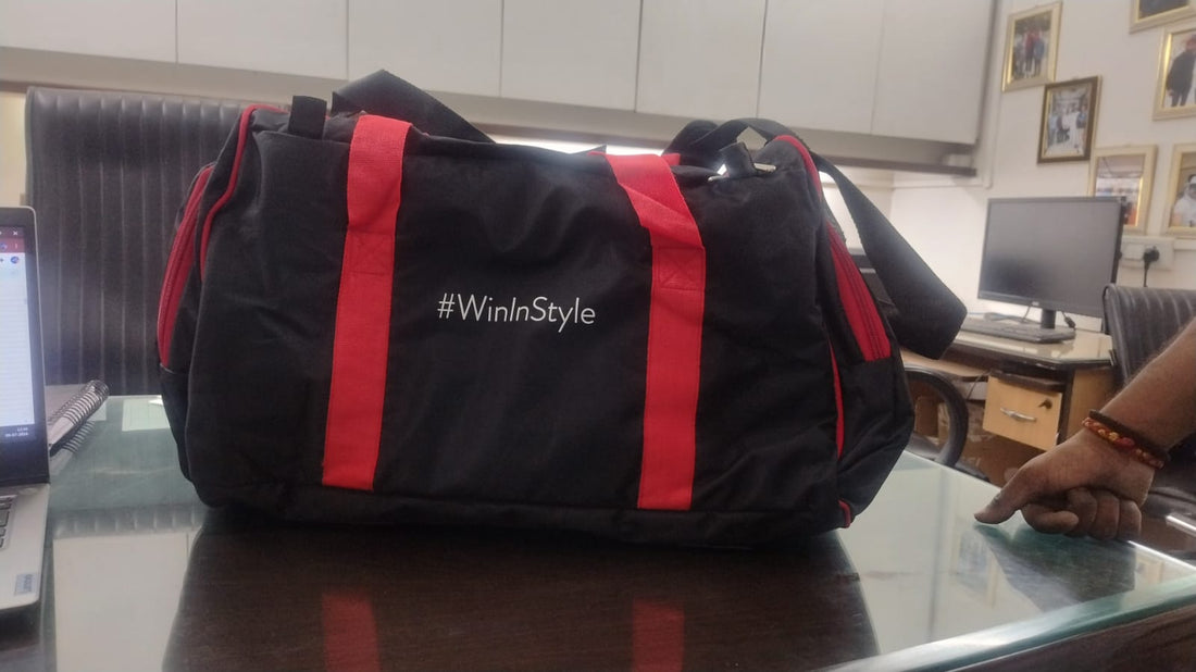 ASSUME TRAVEL BAG