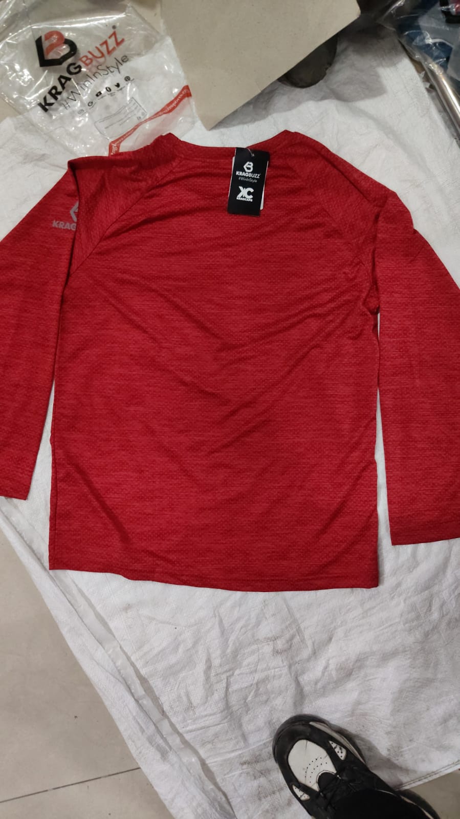 KNOT TEE ROUND NECK