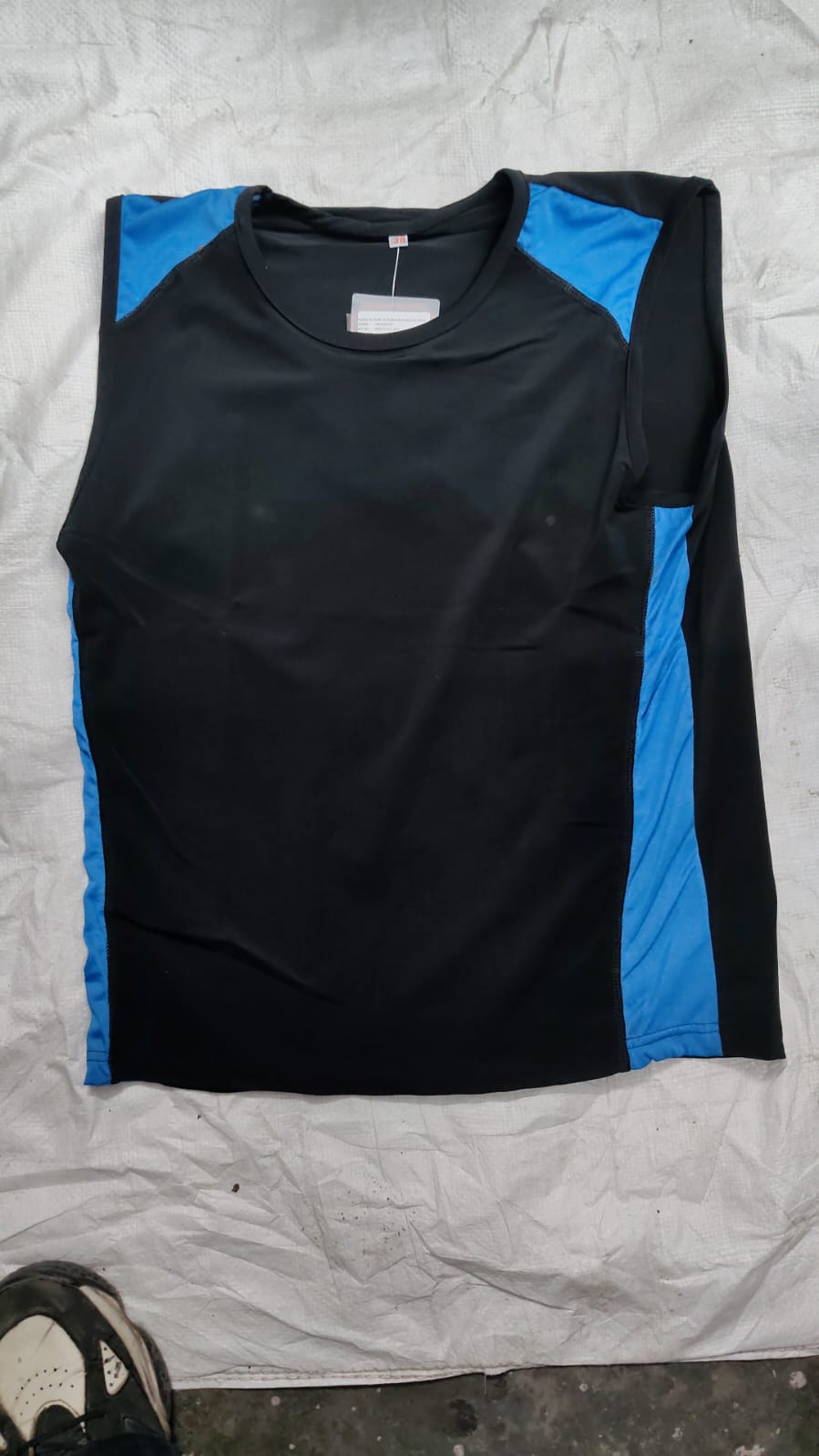 SPIDER SLEEVELESS TANK