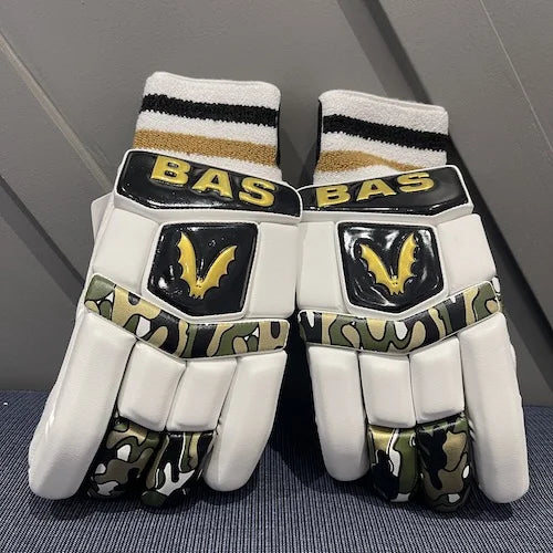 Bas Vampire Gold Batting Gloves