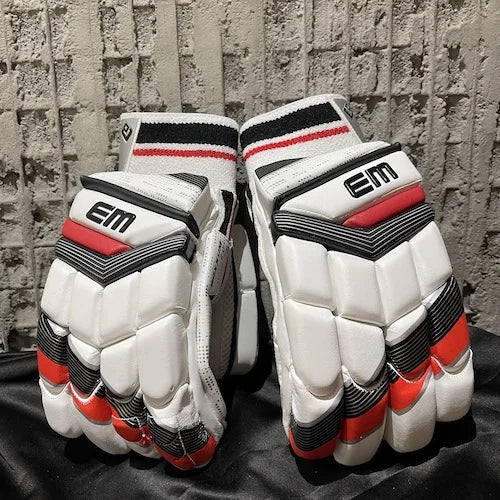 EM MAXXUM 2.0 BATTING GLOVES