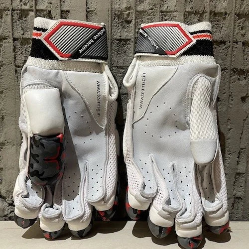 SG TEST BATTING GLOVES JUNIOR