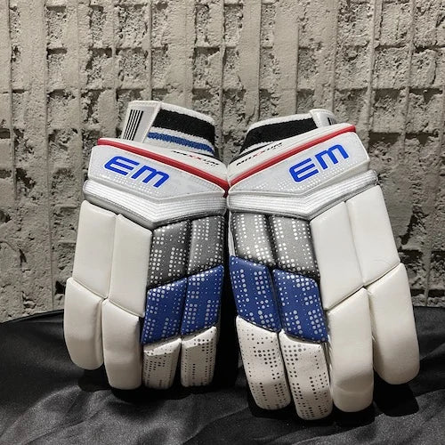 EM MAXXUM 4.0 BATTING GLOVES