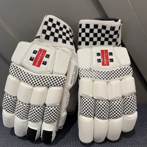 GRAY NICOLLS CHECKMATE BATTING GLOVES