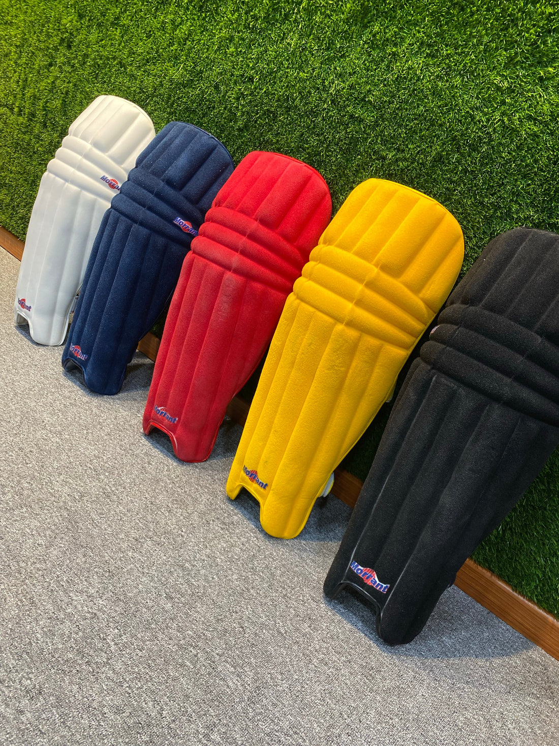 Morrant International ULTRALITE - Batting Pads