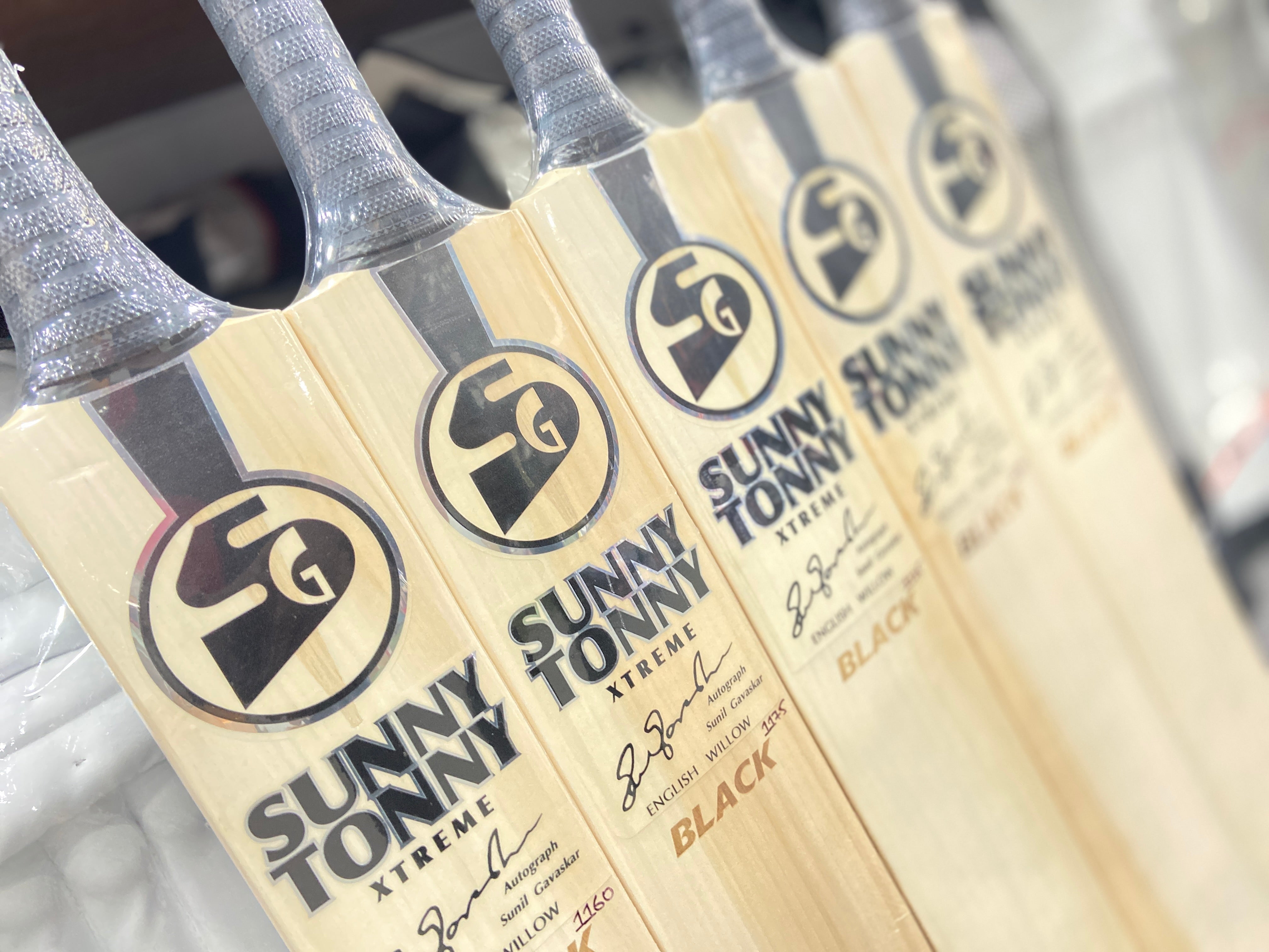 SG  Sunny Tonny Xtreme (Black Edition) - Cricket Bat