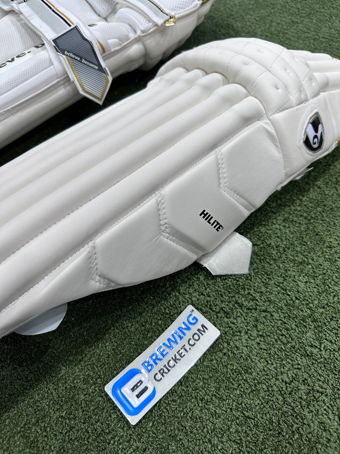 SG HiLite - Batting Pads