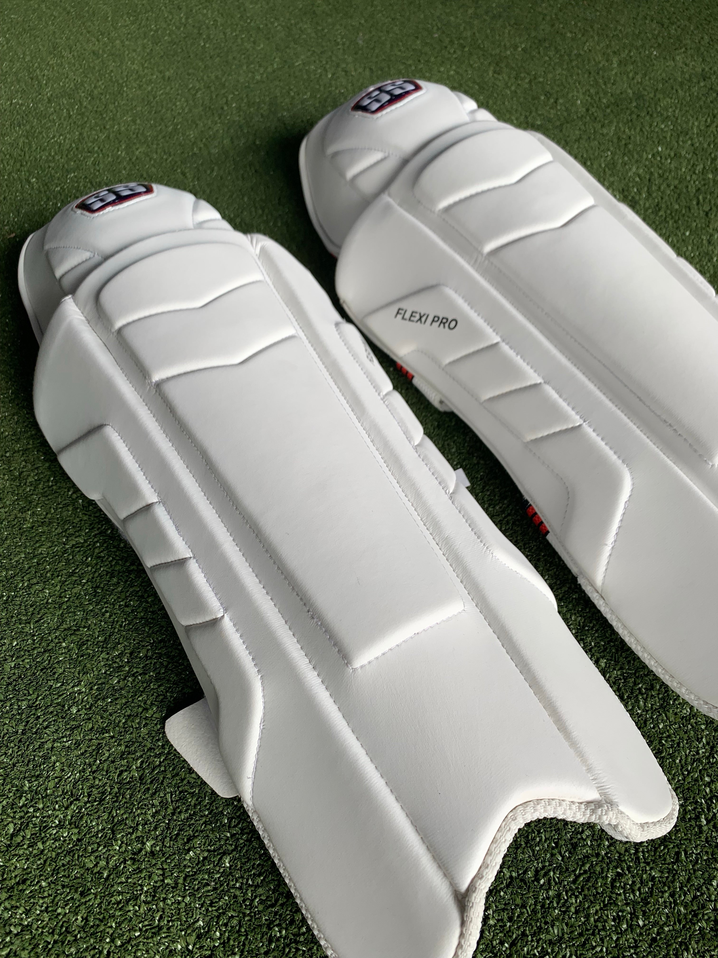 SS Ton Flexi Pro - Wicket Keeping Pads