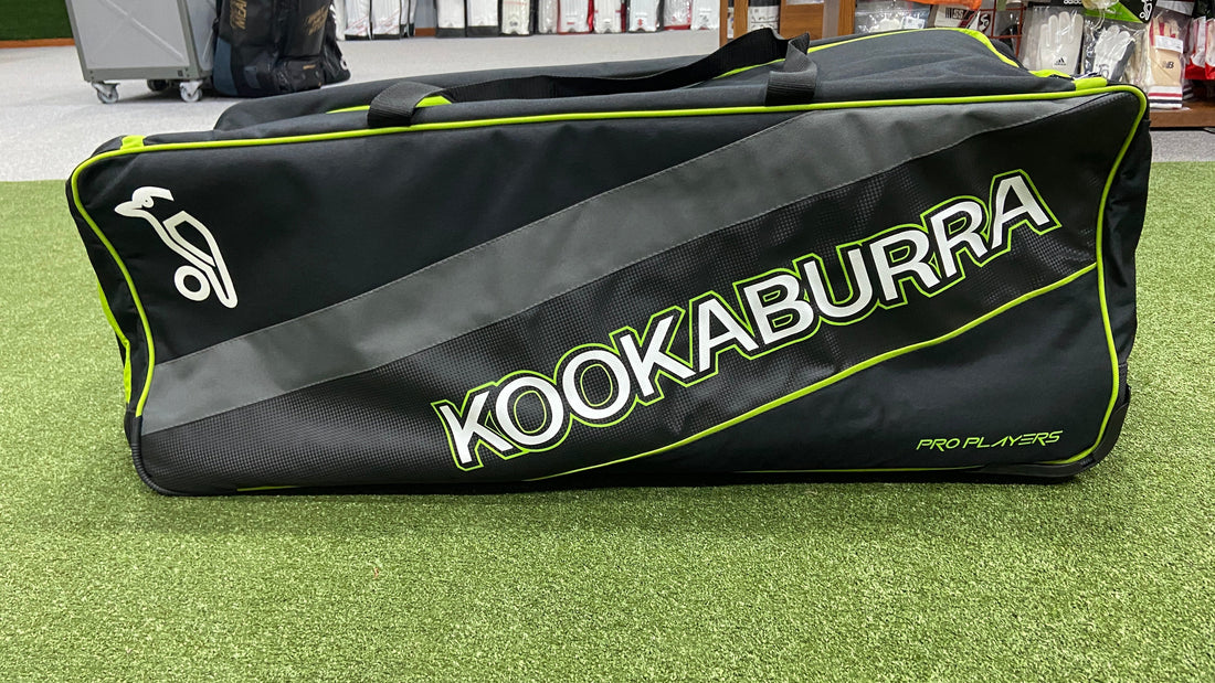 Kookaburra PRO Players - Wheelie Kit Bag