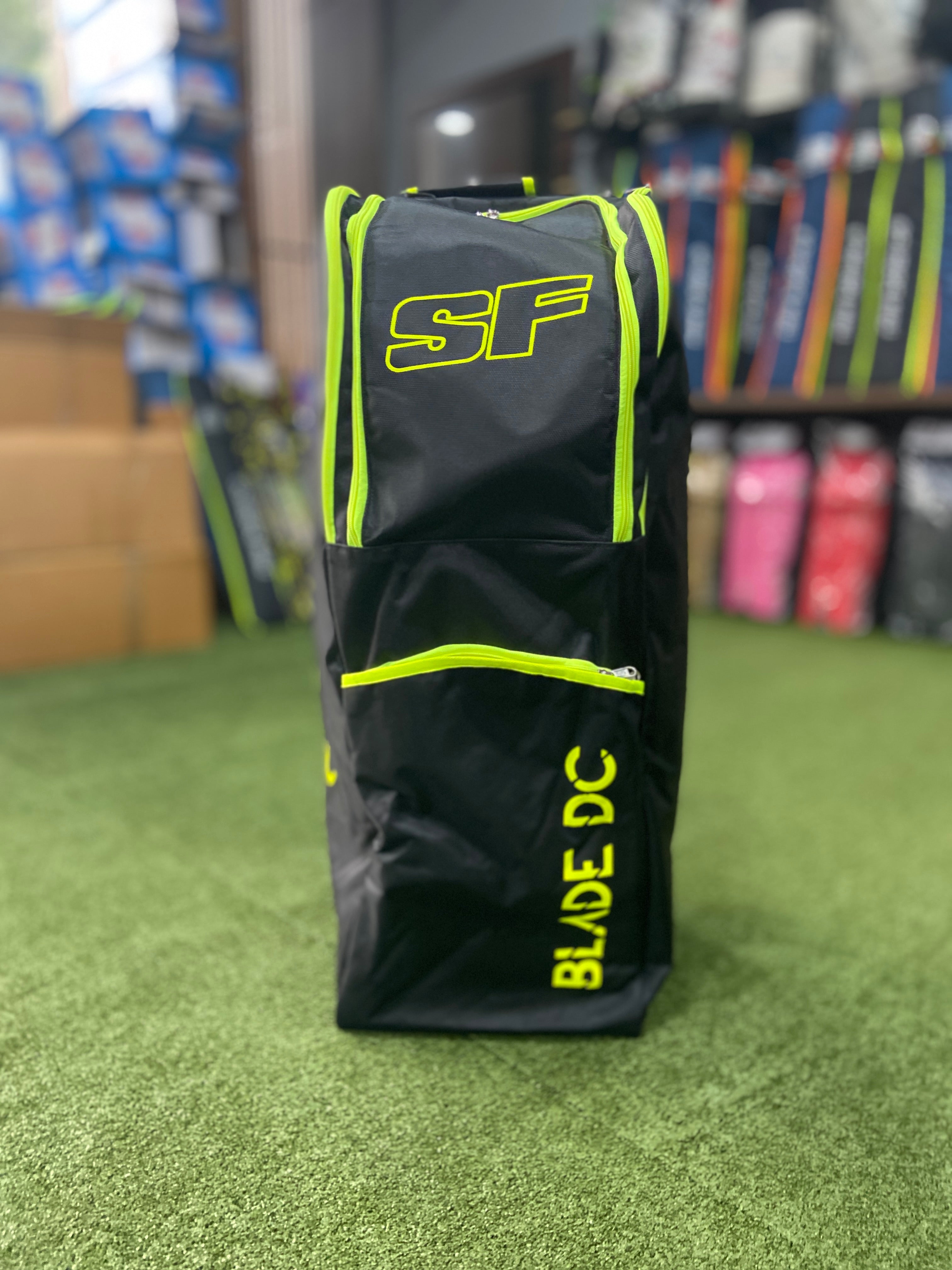 SF Blade DC - Duffle Wheele Kit Bag