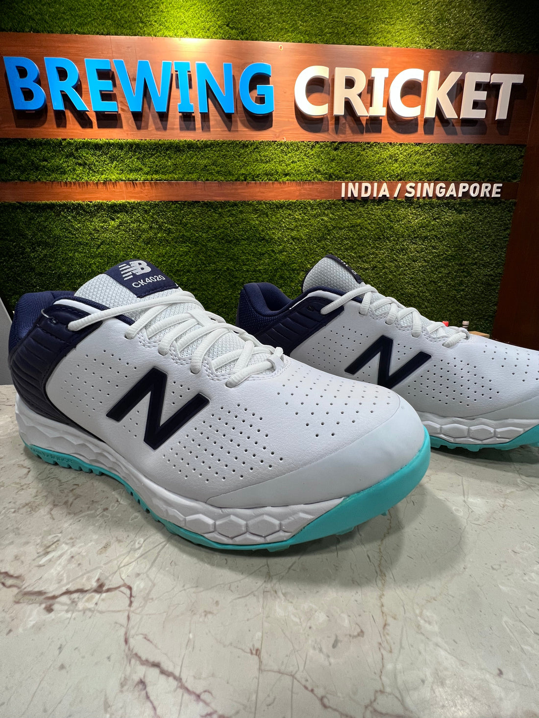 New Balance CK4020 J4 - Cricket Shoes