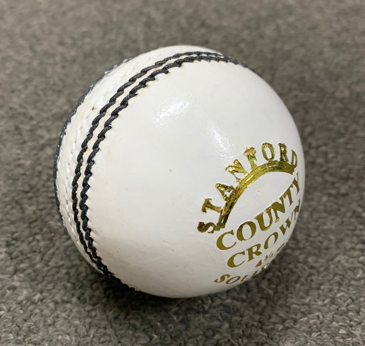 SF County Crown - Junior Cricket Ball