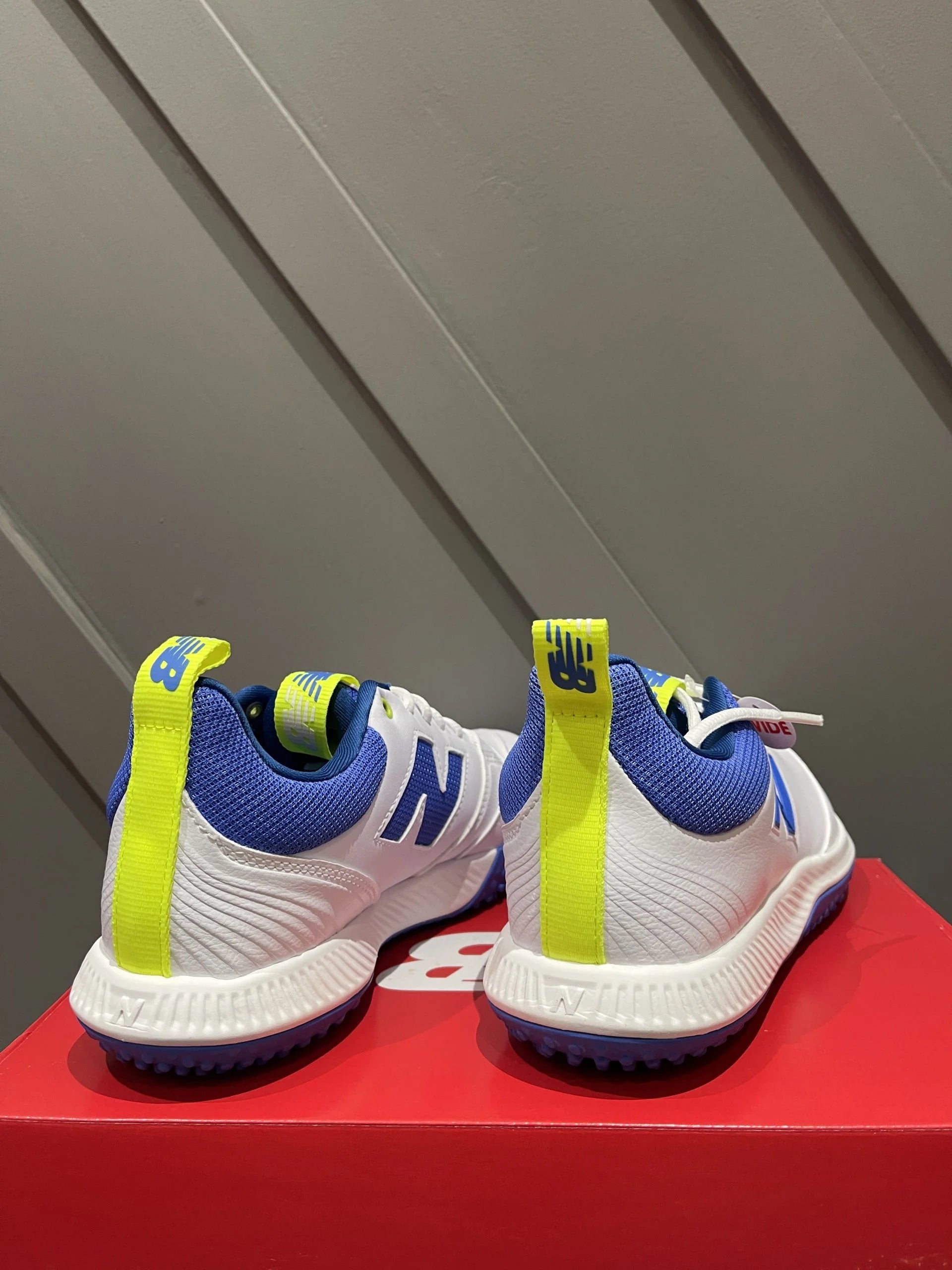 New Balance CK 4020 R5 Cricket Shoes